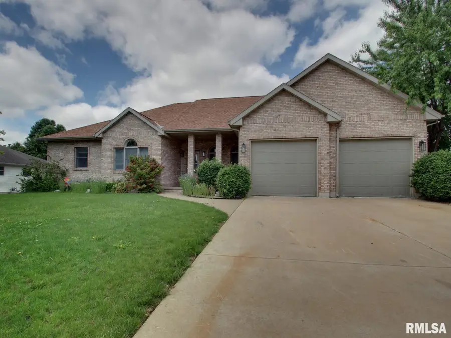 3321 Genevieve Drive, Quincy, IL 62305 - #2