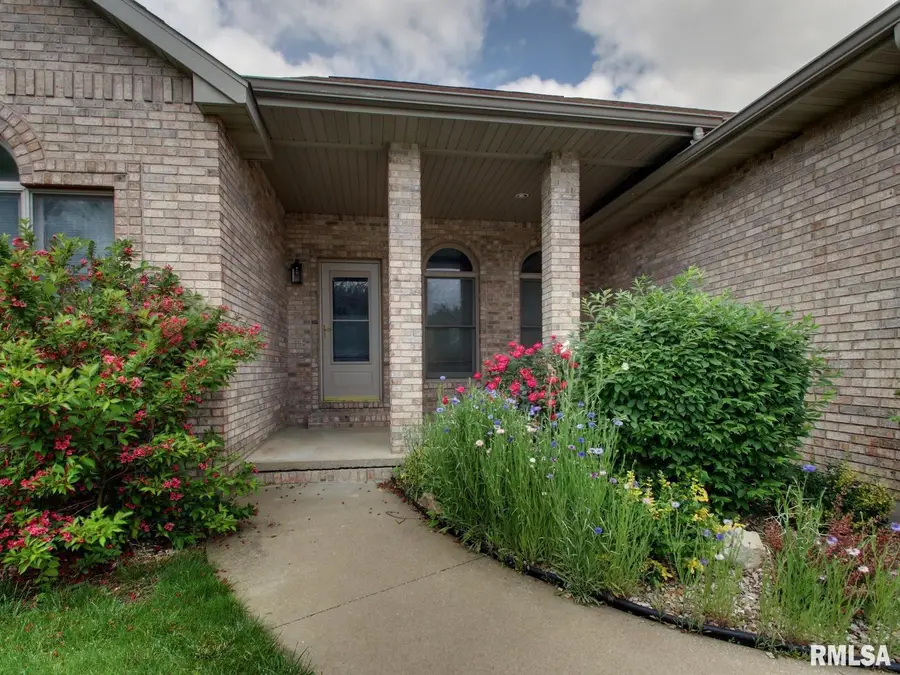 3321 Genevieve Drive, Quincy, IL 62305 - #3
