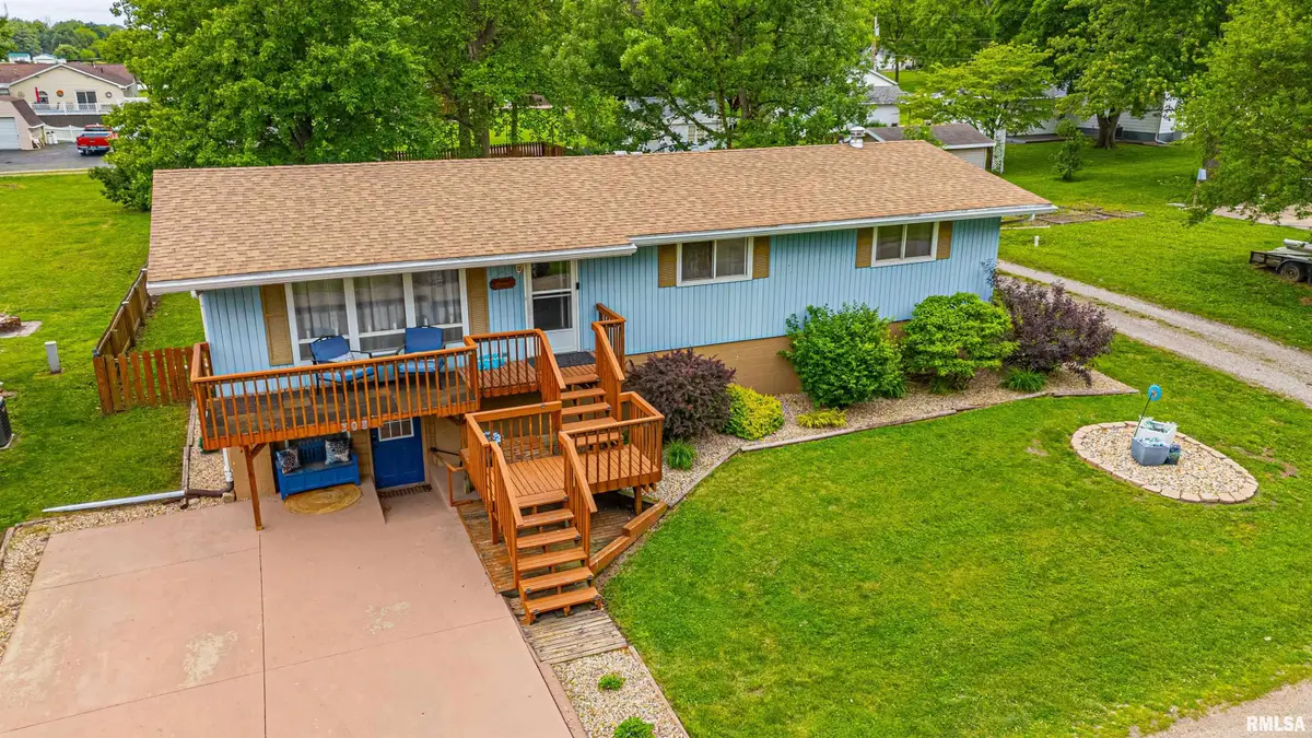 308 N Irving Street, Mason City, IL 62664 - #1