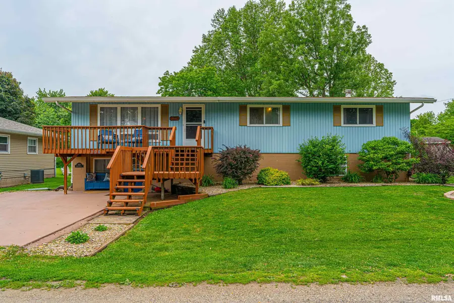 308 N Irving Street, Mason City, IL 62664 - #3