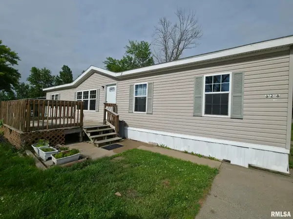 328 Royal Oaks Drive, Quincy, IL 62305