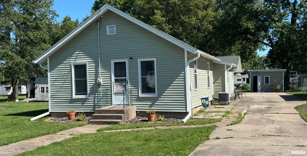 209 W C Street, Alpha, IL 61413 - #1