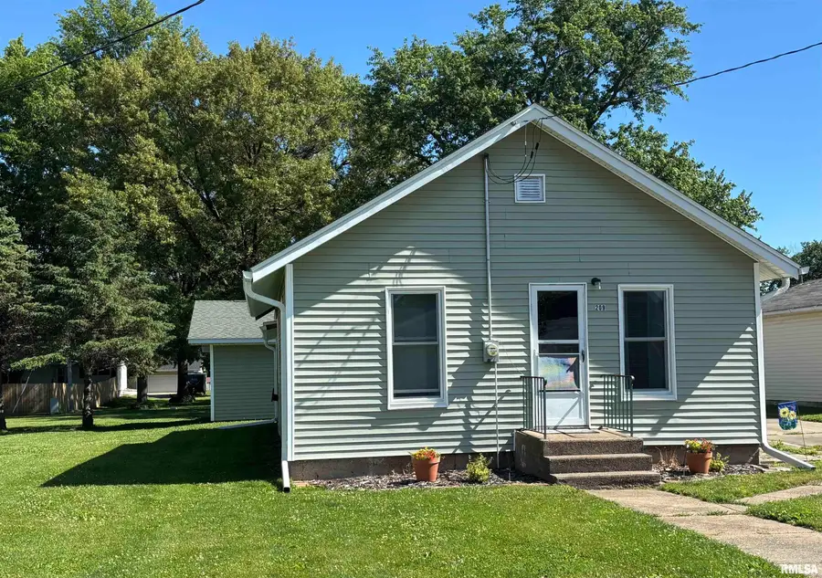209 W C Street, Alpha, IL 61413 - #2