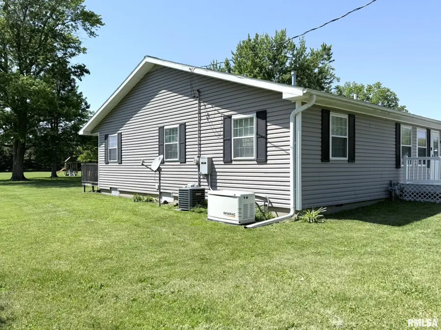 814 S Market Street, Knoxville, IL 61448 - #2