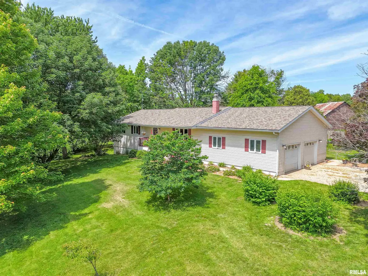 2 Hickory Lane, Carlinville, IL 62626 - #1