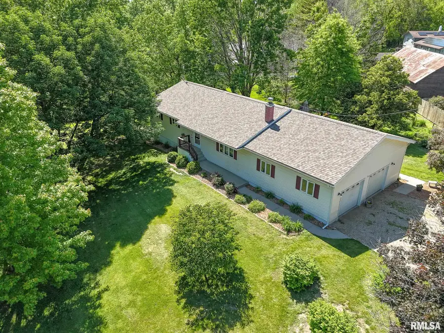 2 Hickory Lane, Carlinville, IL 62626 - #3