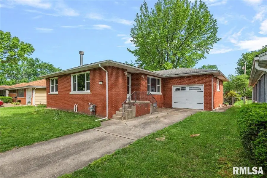 1661 W Homewood Avenue, Springfield, IL 62704 - #2