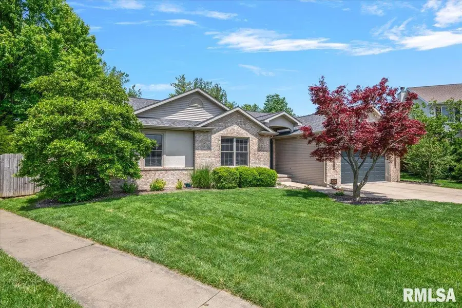 202 Huntington Road, Chatham, IL 62629 - #3