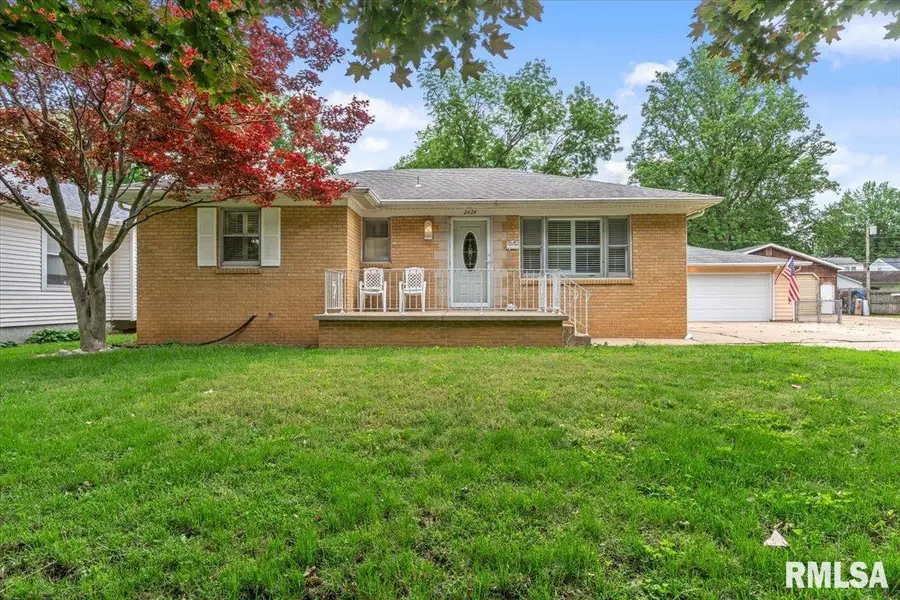 2424 Holmes Avenue, Springfield, IL 62704-4633 - #2