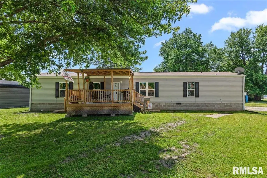 421 W Monroe Street, Girard, IL 62640 - #2