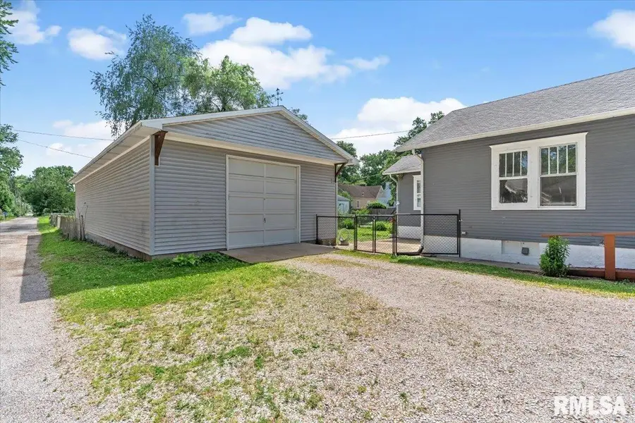 730 W Ash Street, Springfield, IL 62704 - #2