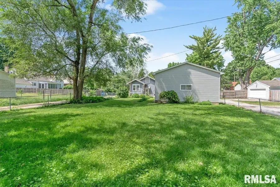 730 W Ash Street, Springfield, IL 62704 - #3