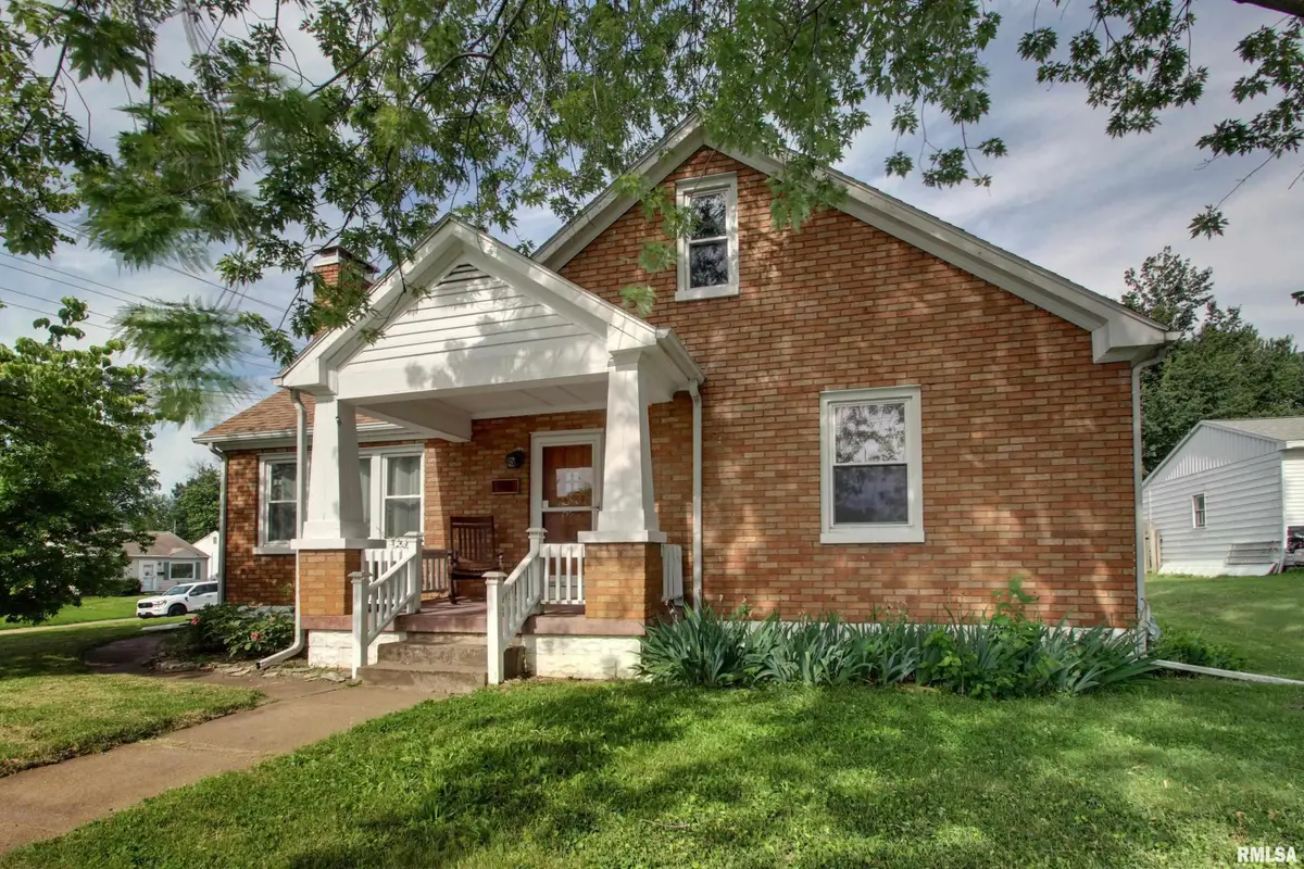 918 S 18th Street, Quincy, IL 62301 - #1