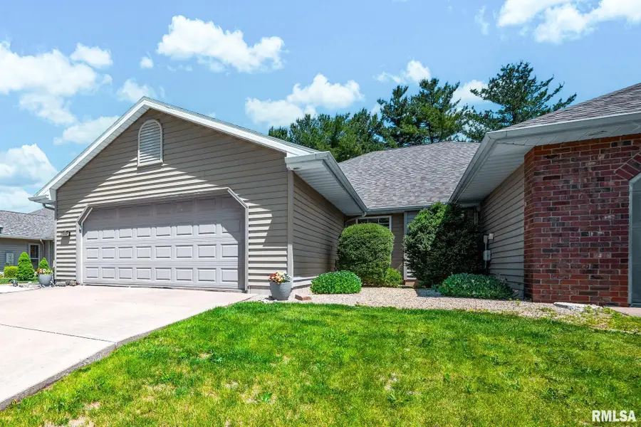 3167 Dover Lane, Galesburg, IL 61401 - #2