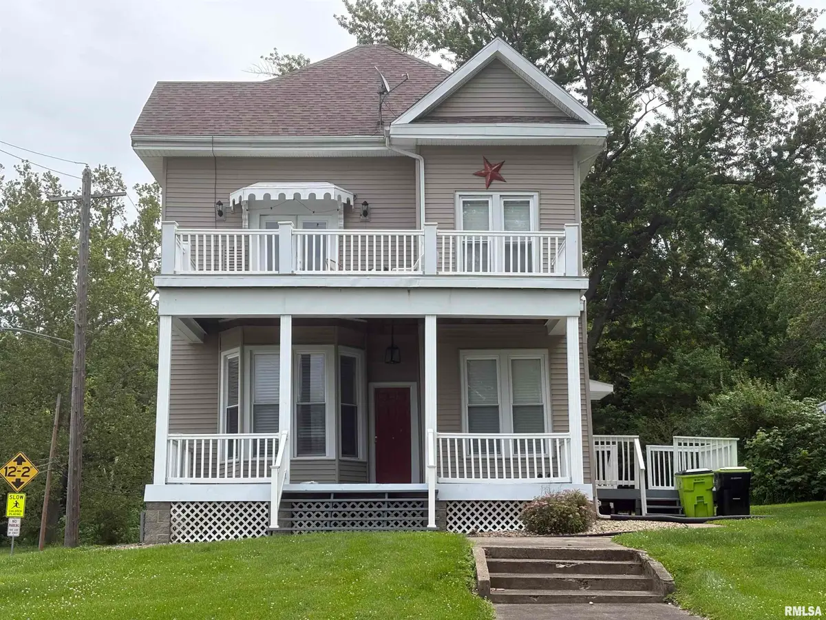 504 Hardin Avenue, Jacksonville, IL 62650 - #1