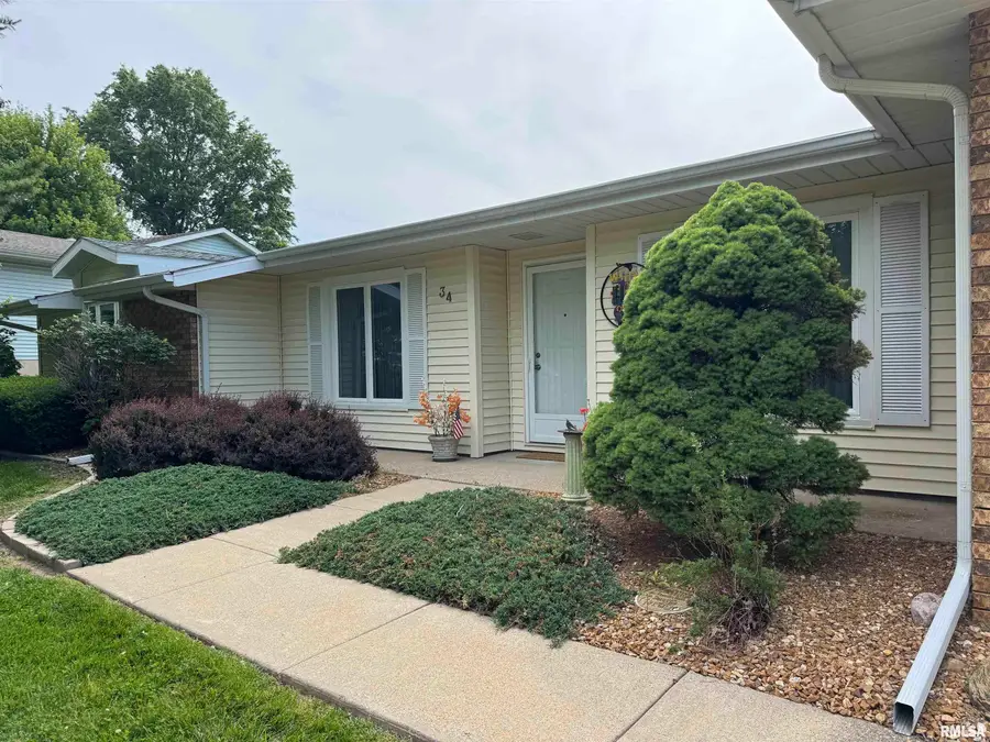 34 Birch Lake Drive, Sherman, IL 62684 - #2