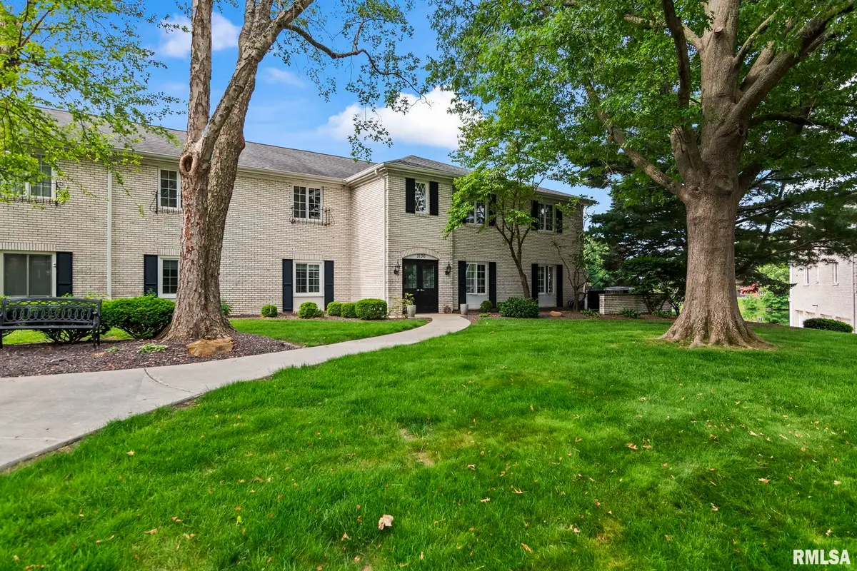 3136 Huntington Woods Drive #E, Springfield, IL 62704 - #1