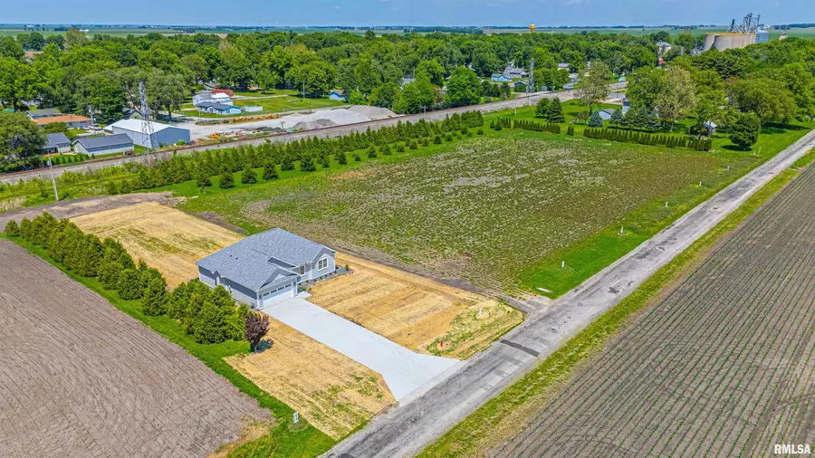 475 S Broadway Street, Niantic, IL 62551 - #2