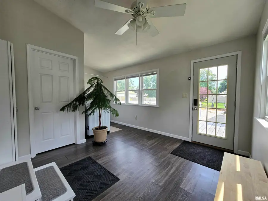 961 Beecher Avenue, Galesburg, IL 61401 - #2