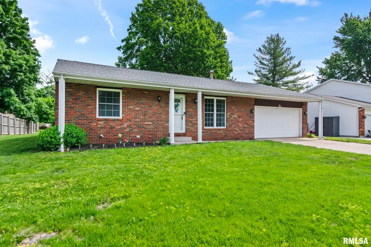 4 Guinevere Drive, Rochester, IL 62563 - #1