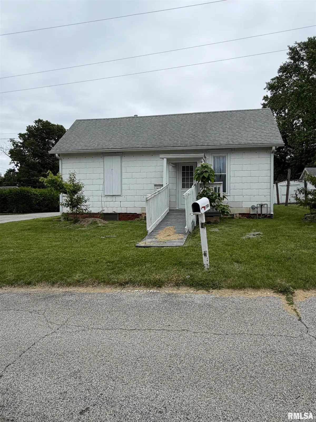 3440 N Martin Luther King Jr Drive, Decatur, IL 62526 - #1