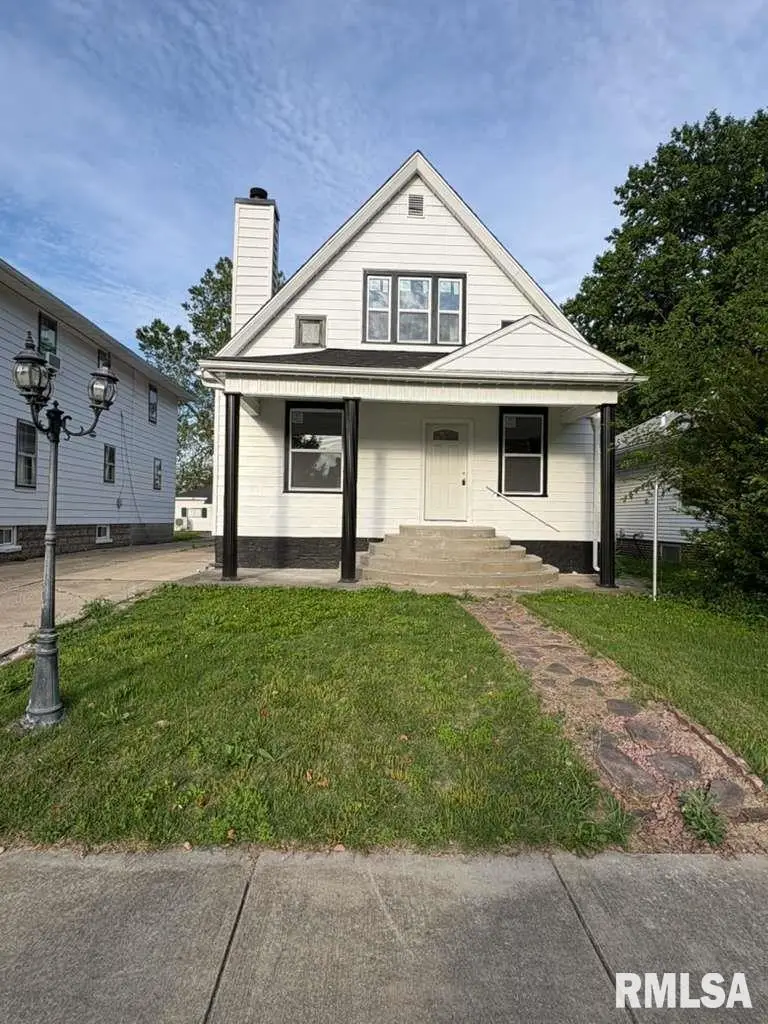 2100 Spring Street, Springfield, IL 62704 - #1