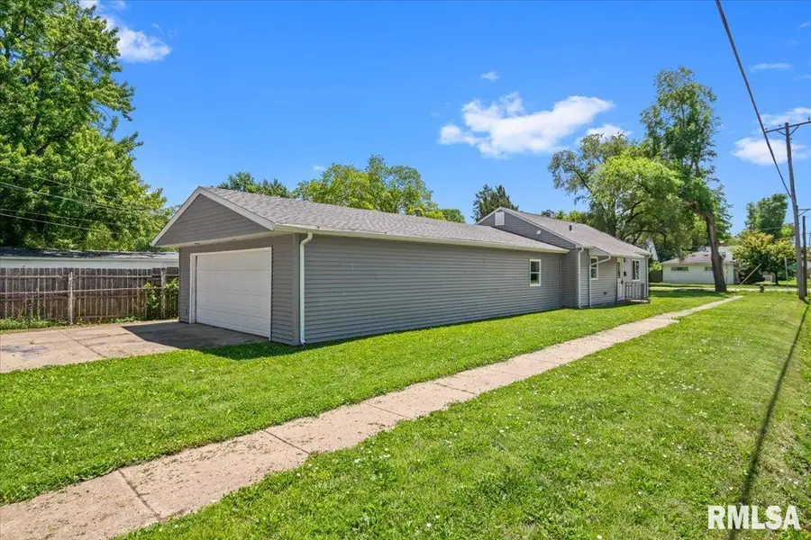 2201 E Converse Street, Springfield, IL 62702 - #3