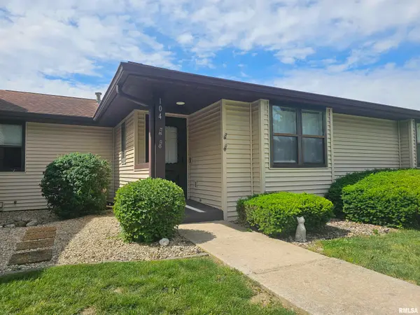 255 S Soangetaha Road #104, Galesburg, IL 61401