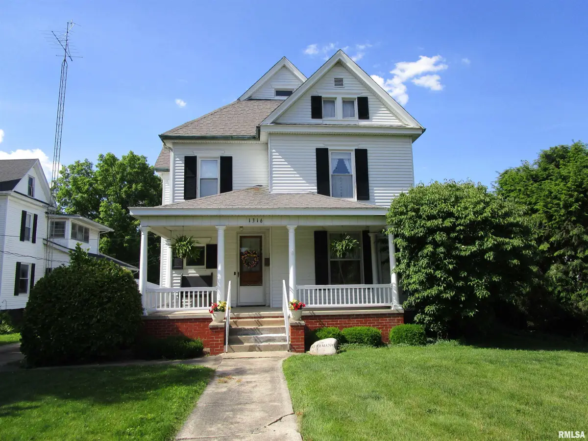 1316 W State Street, Jacksonville, IL 62650 - #1