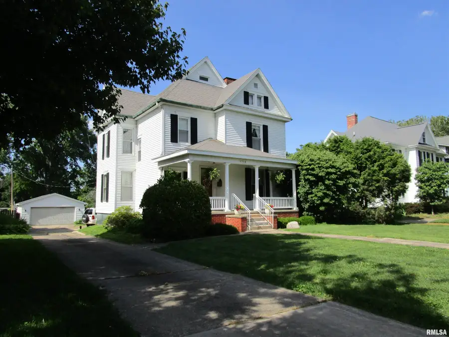 1316 W State Street, Jacksonville, IL 62650 - #2