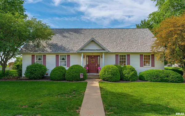 120 W German Avenue, Mt Pulaski, IL 62548