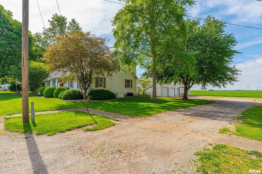 120 W German Avenue, Mount Pulaski, IL 62548 - #3