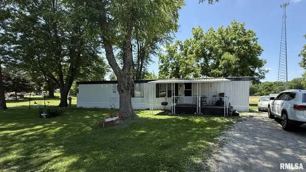 6011 Grigsby Lane, Pleasant Plains, IL 62677
