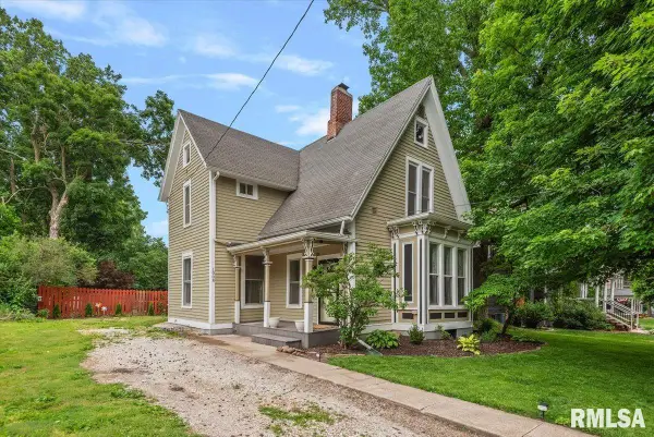 1008 Grove Street, Jacksonville, IL 62650