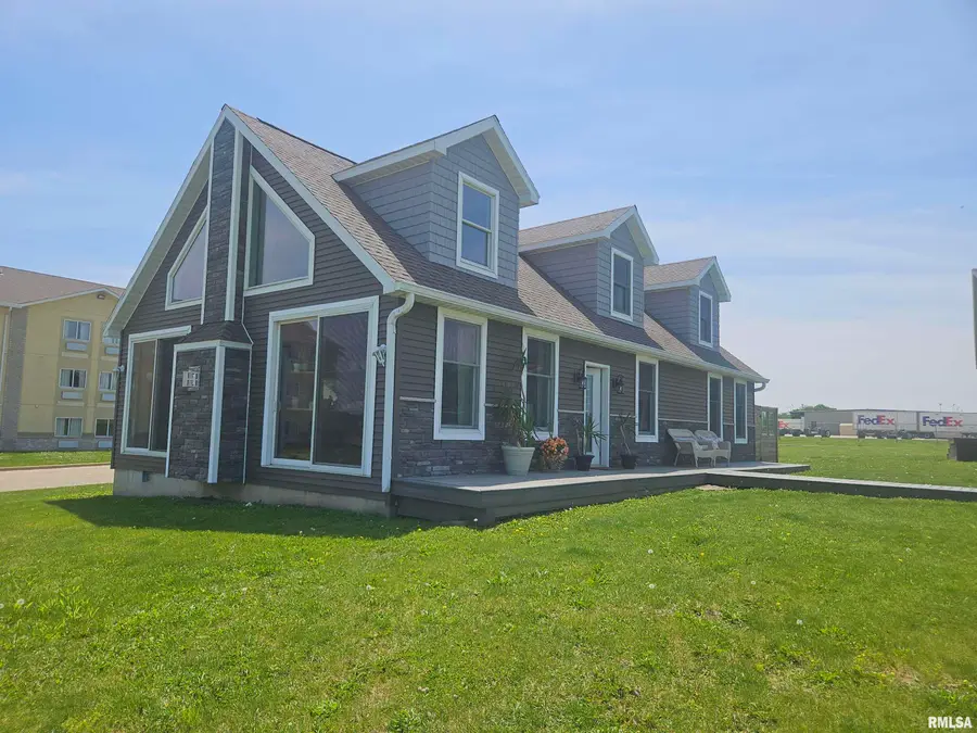 133 Ball Drive, Lincoln, IL 62656 - #2
