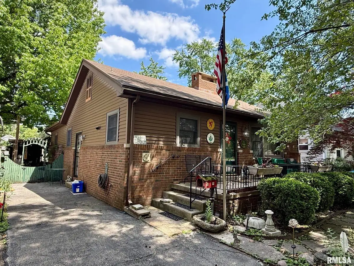 2452 S 5th Street, Springfield, IL 62703 - #1