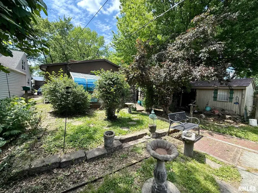 2452 S 5th Street, Springfield, IL 62703 - #2