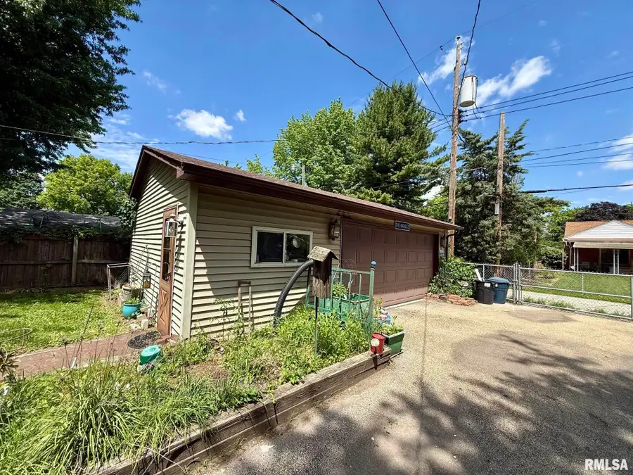 2452 S 5th Street, Springfield, IL 62703 - #3