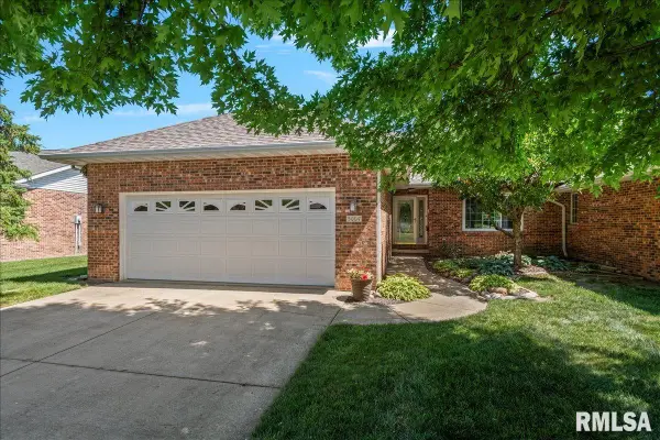 5004 Eagle Ridge, Springfield, IL 62711-7830