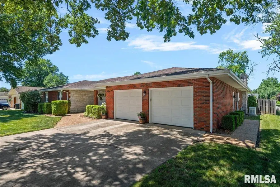 1219 Frisina Street, Pawnee, IL 62558 - #3