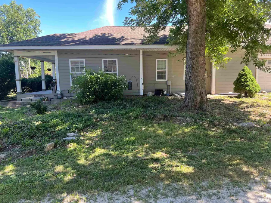 204 S Main Street, Winchester, IL 62694 - #2