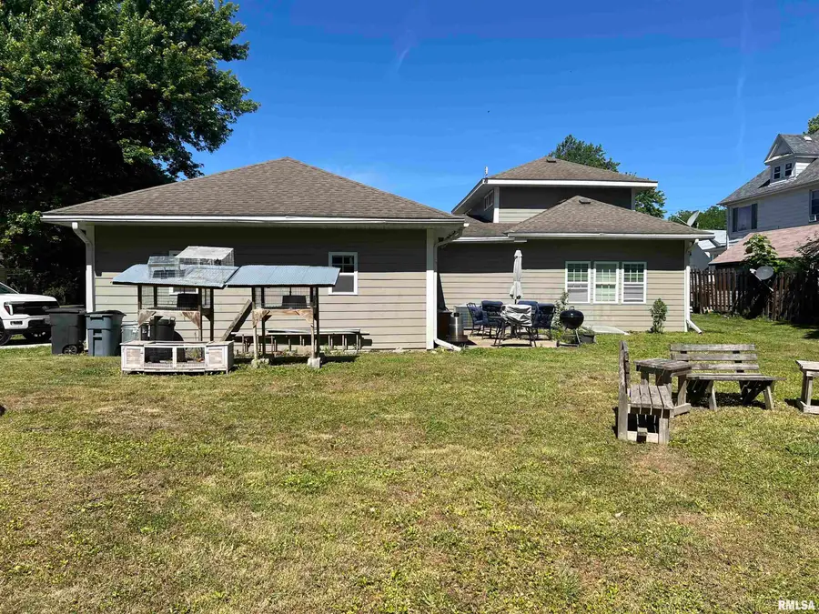 204 S Main Street, Winchester, IL 62694 - #3