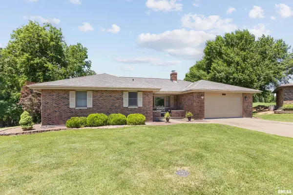 3311 N Tower Road, Quincy, IL 62305