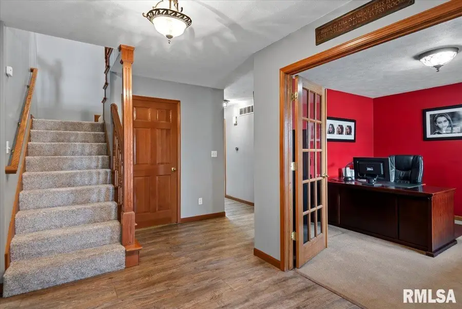 124 Aspen Drive, Chatham, IL 62629 - #3