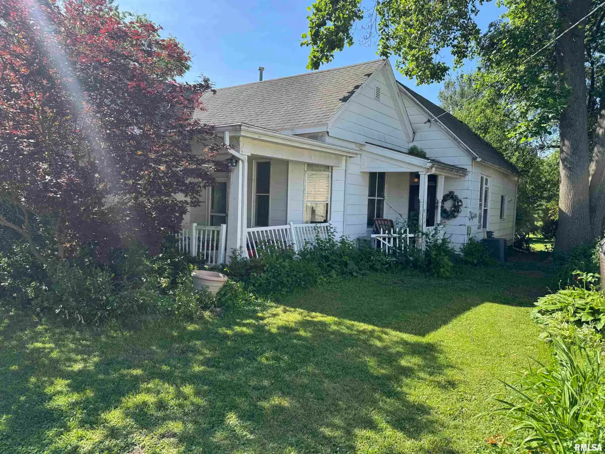 810 E Franklin Street, Taylorville, IL 62568 - #1