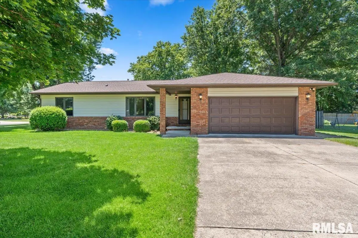 18 Macbride Road, Springfield, IL 62712 - #1