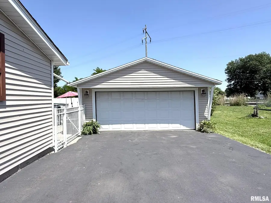 1353 N Farnham Street, Galesburg, IL 61401 - #3