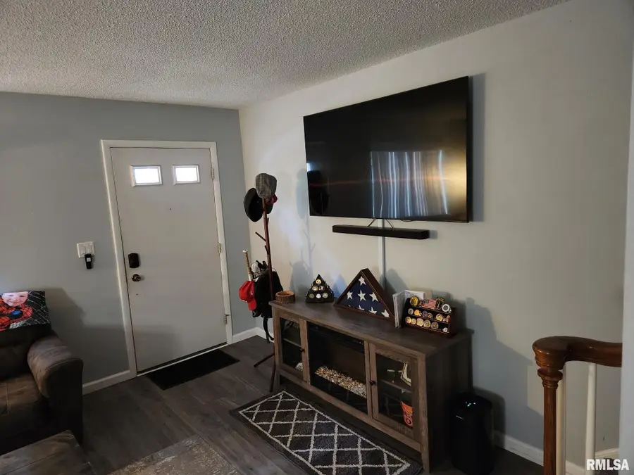160 S Durkin Drive #3, Springfield, IL 62704 - #2
