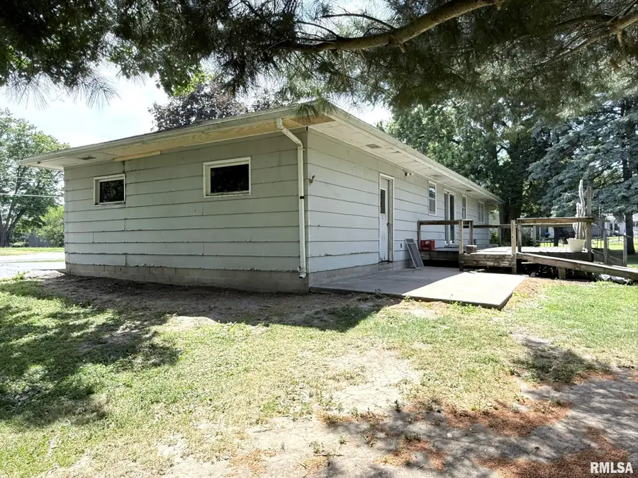 219 E Willard Street, Wataga, IL 61488 - #2
