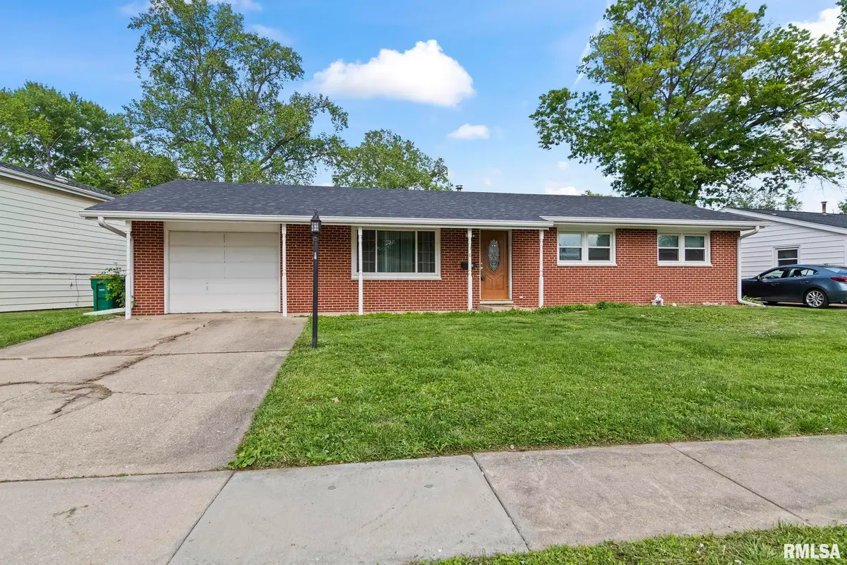 16 Delmar Drive, Springfield, IL 62703-0000 - #1